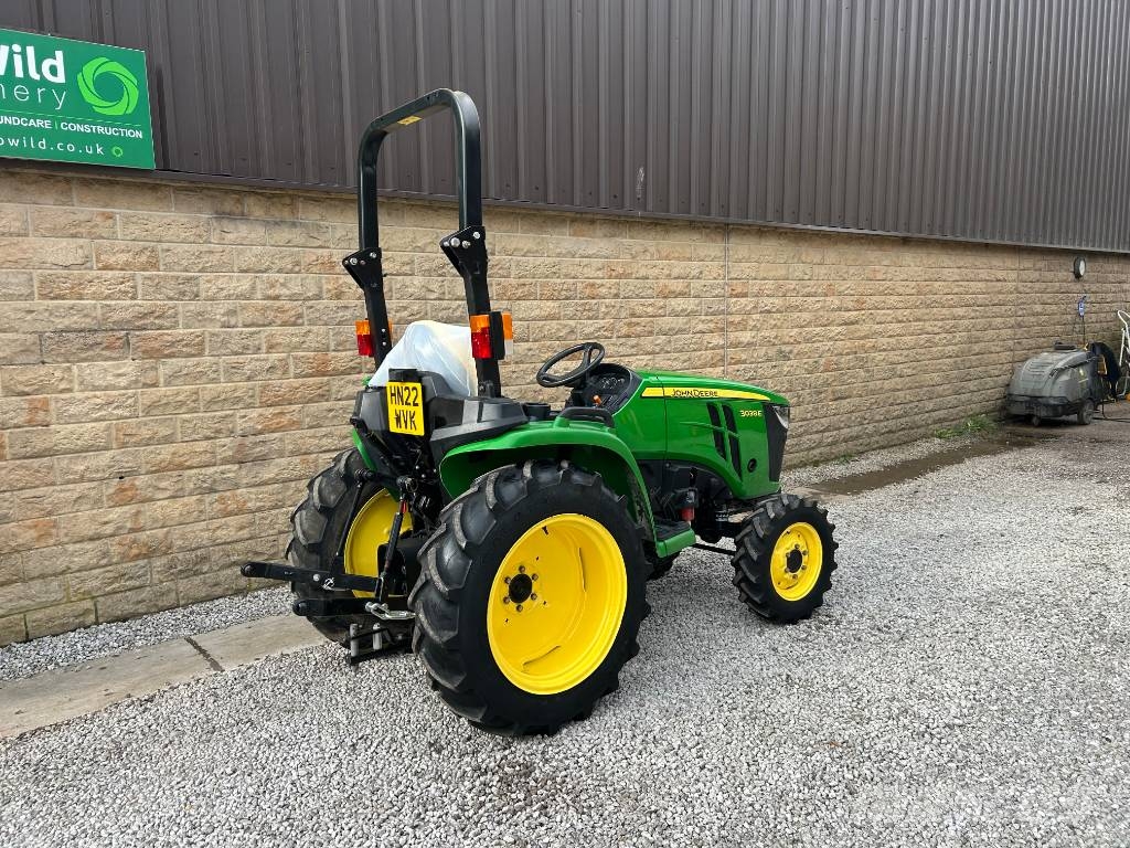 John Deere 3038E Traktorer