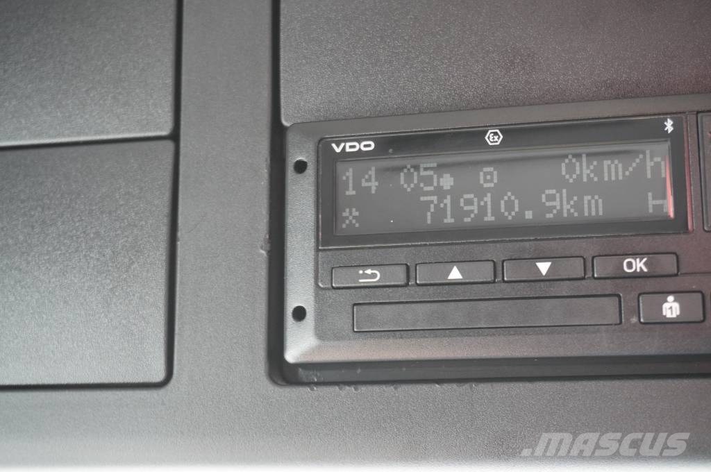 Mercedes-Benz Arocs 1827 4x2 / 70 tho km!!! / Fassi F135A.0.22 شاحنات مسطحة/مفصلية الجوانب