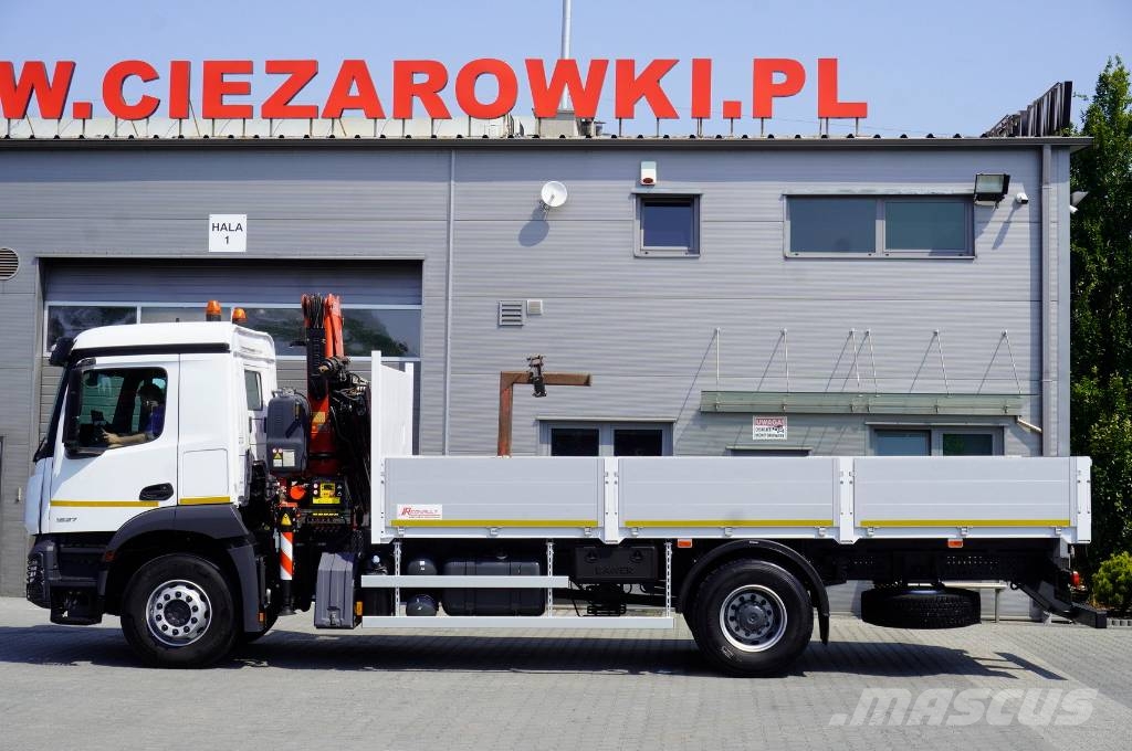 Mercedes-Benz Arocs 1827 4x2 / 70 tho km!!! / Fassi F135A.0.22 شاحنات مسطحة/مفصلية الجوانب