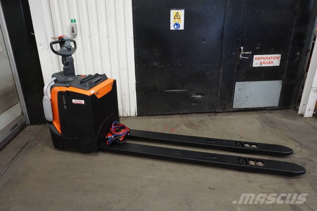 Toyota LPE250 Montacargas con plataformas de baja elevación