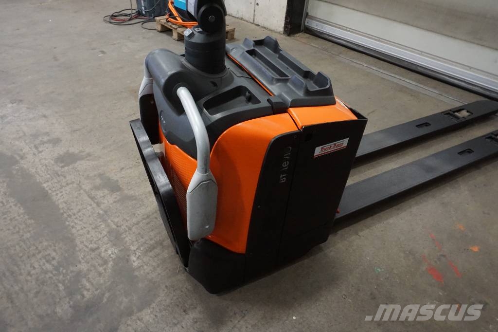 Toyota LPE250 Montacargas con plataformas de baja elevación