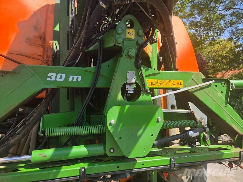 Amazone UF2002 + FT 1502 Pulverizadores montados