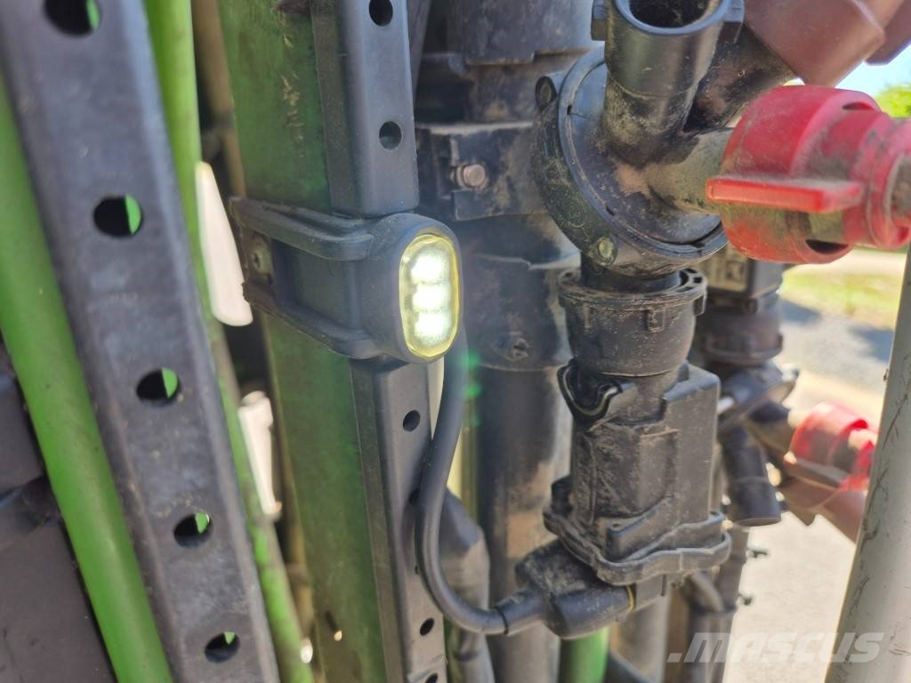 Amazone UF2002 + FT 1502 Pulverizadores montados