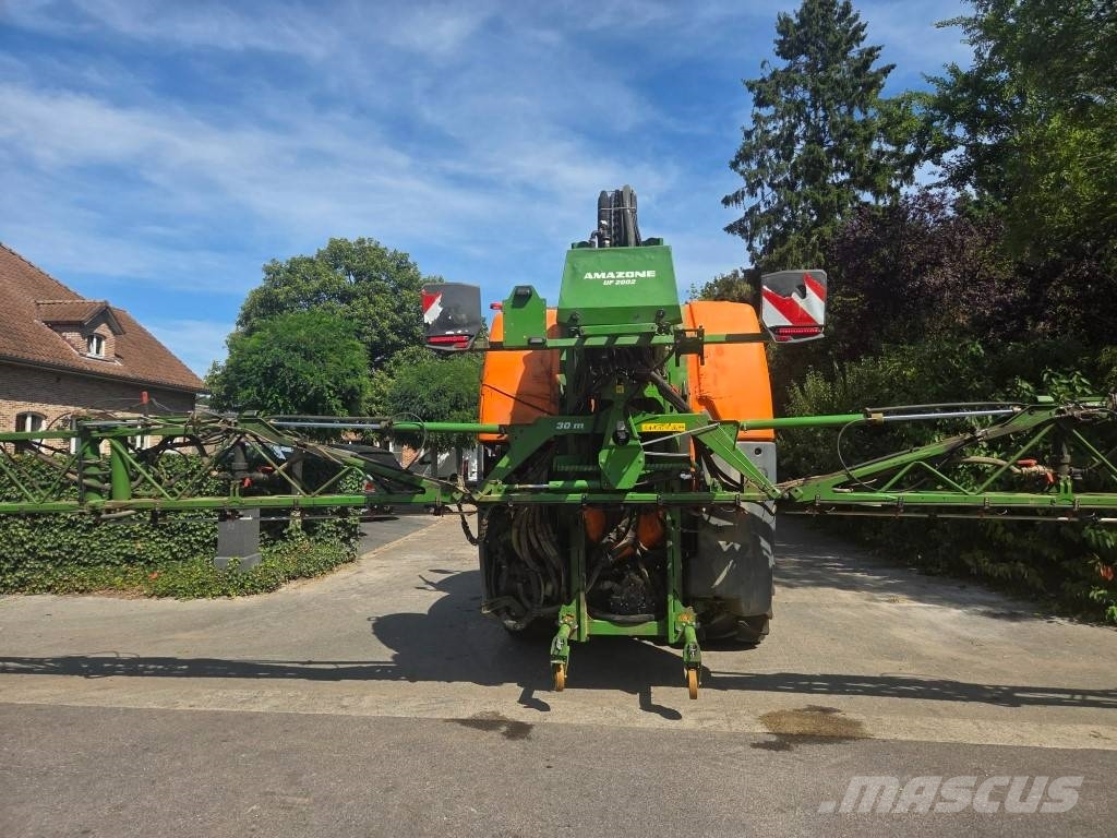 Amazone UF2002 + FT 1502 Pulverizadores montados