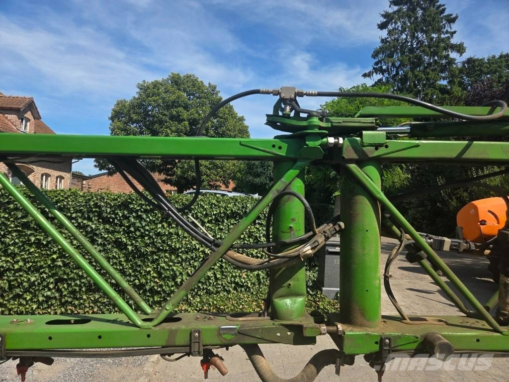 Amazone UF2002 + FT 1502 Pulverizadores montados