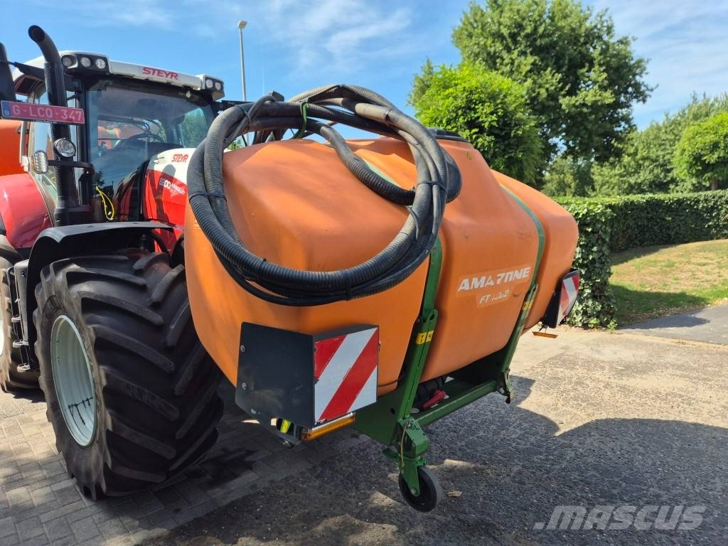 Amazone UF2002 + FT 1502 Pulverizadores montados