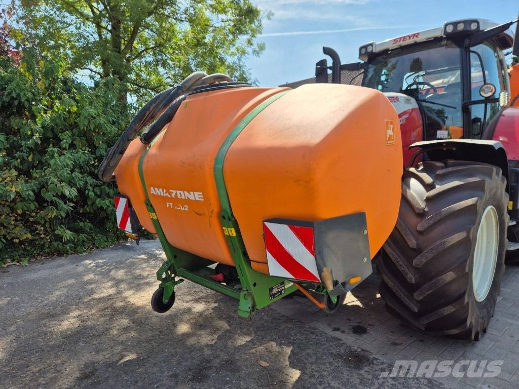 Amazone UF2002 + FT 1502 Pulverizadores montados