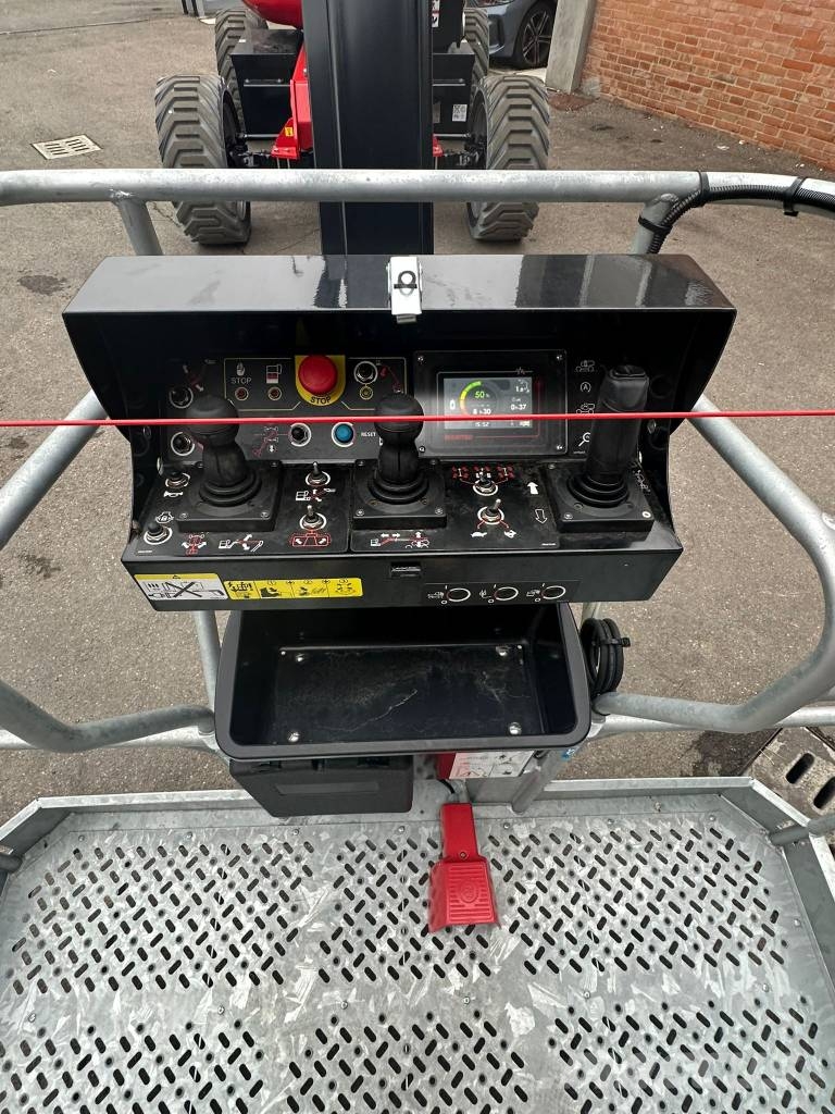 Manitou 180 ATJ e رافعات سلة مفصلية