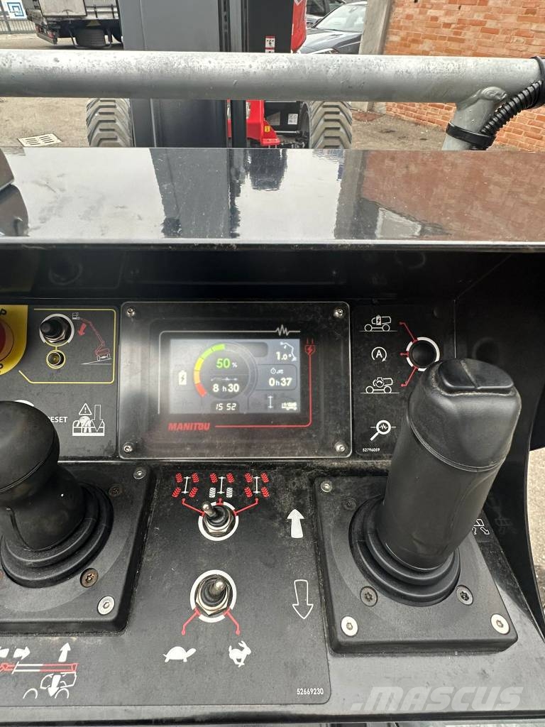 Manitou 180 ATJ e رافعات سلة مفصلية