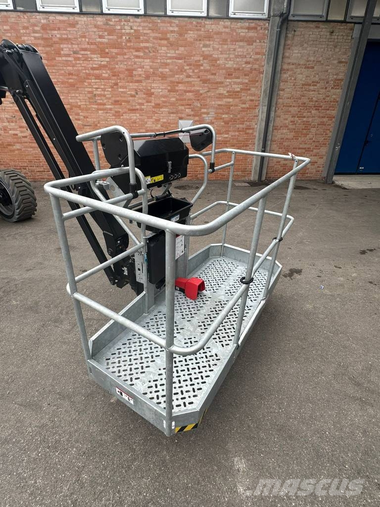 Manitou 180 ATJ e رافعات سلة مفصلية