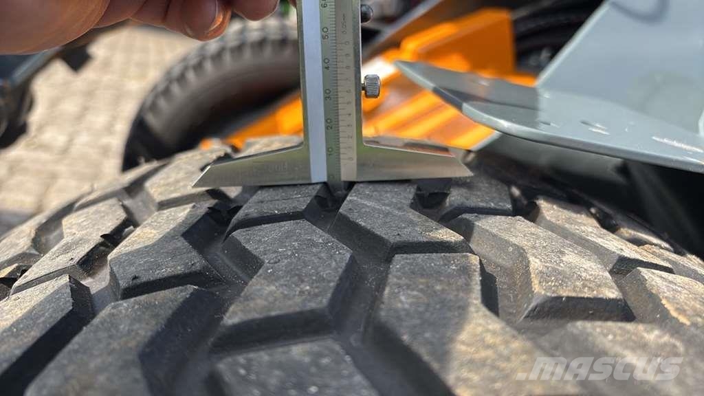 GiANT 1100 Rataslaadurid