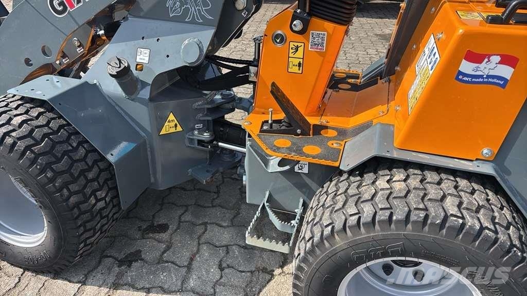 GiANT 1100 Rataslaadurid