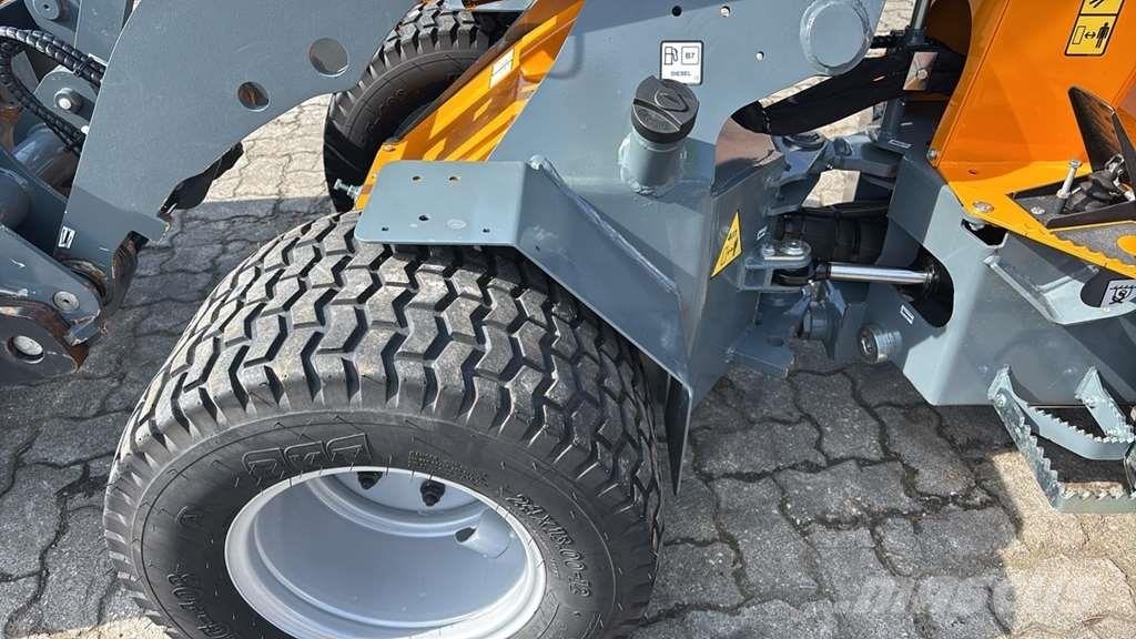 GiANT 1100 Rataslaadurid