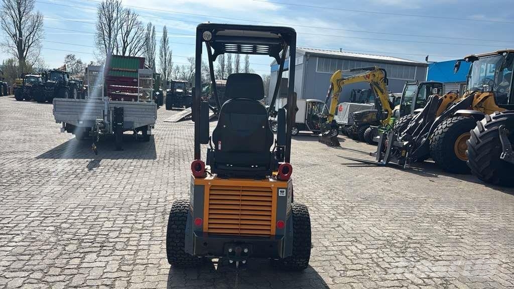 GiANT 1100 Rataslaadurid