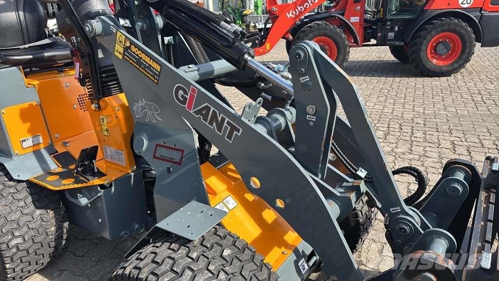 GiANT 1100 Rataslaadurid