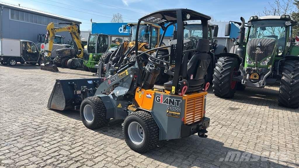 GiANT 1100 Rataslaadurid