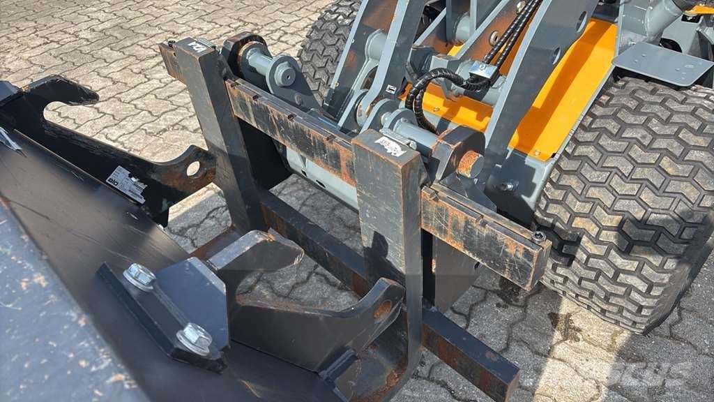 GiANT 1100 Rataslaadurid