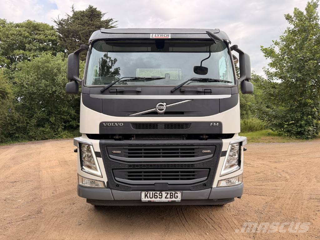 Volvo FM 380 8 X 2 Beavertail Flatbed Cheesewedge Camiones de superficie plana/cabrestantes