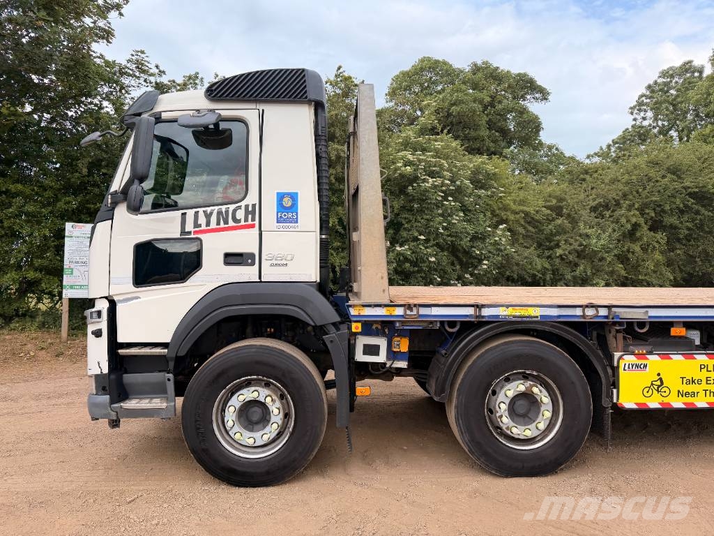 Volvo FM 380 8 X 2 Beavertail Flatbed Cheesewedge Camiones de superficie plana/cabrestantes