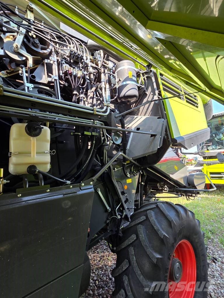 CLAAS Lexion 750 TerraTrac Θεριζοαλωνιστικές μηχανές