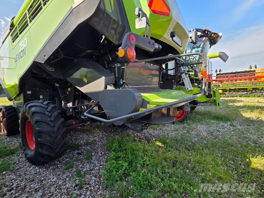 CLAAS Lexion 750 TerraTrac Θεριζοαλωνιστικές μηχανές