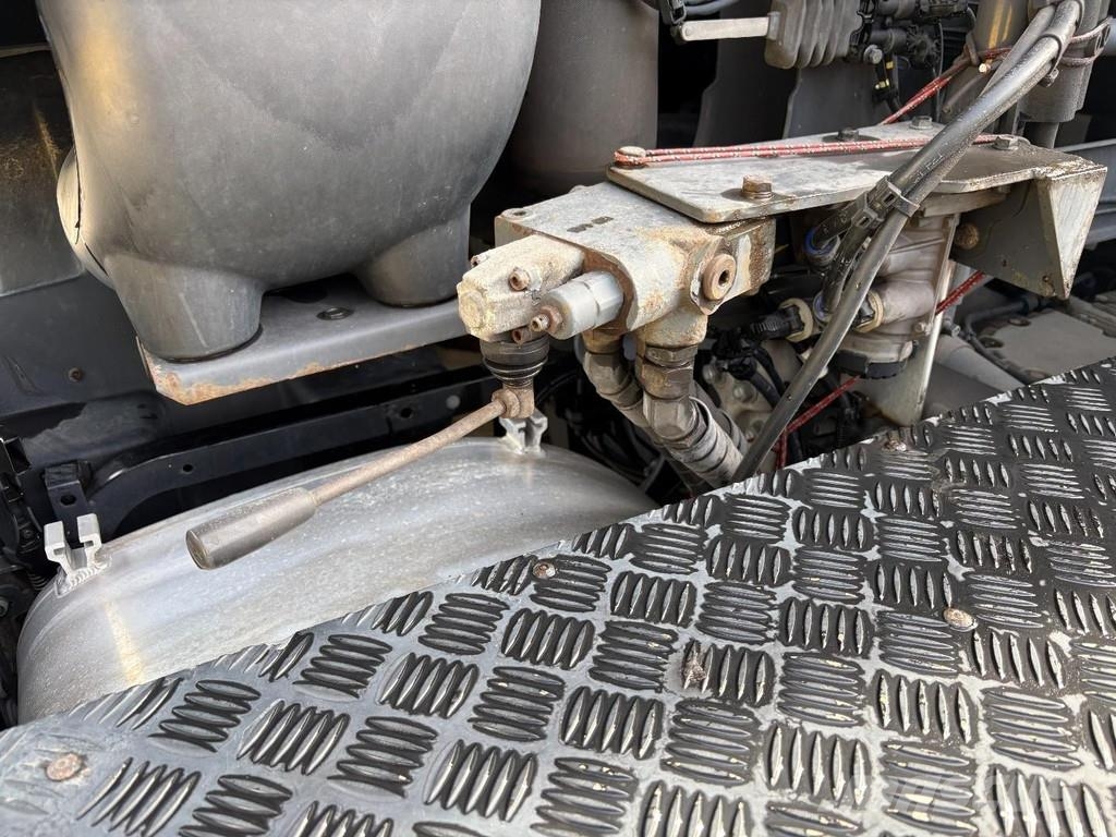 Renault T HIGH 520 + HYDRAULIC PTO + RETARDER + ALCOA WHEE Tahače