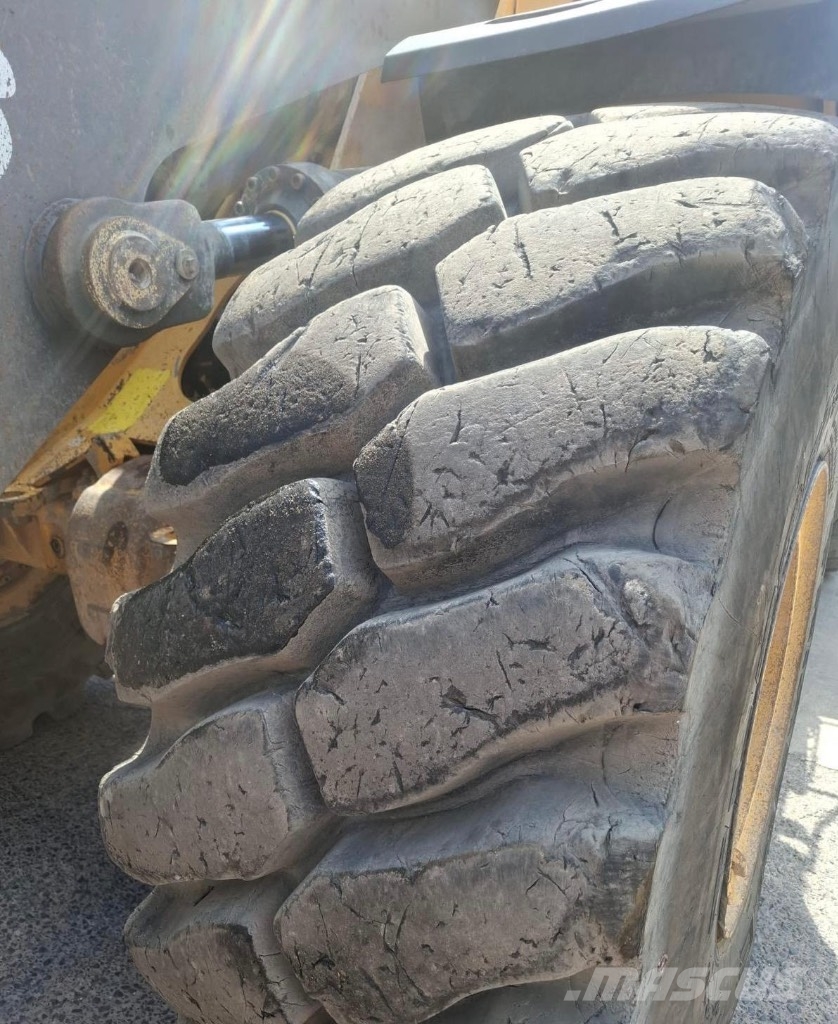 Volvo L 180 H Wielladers