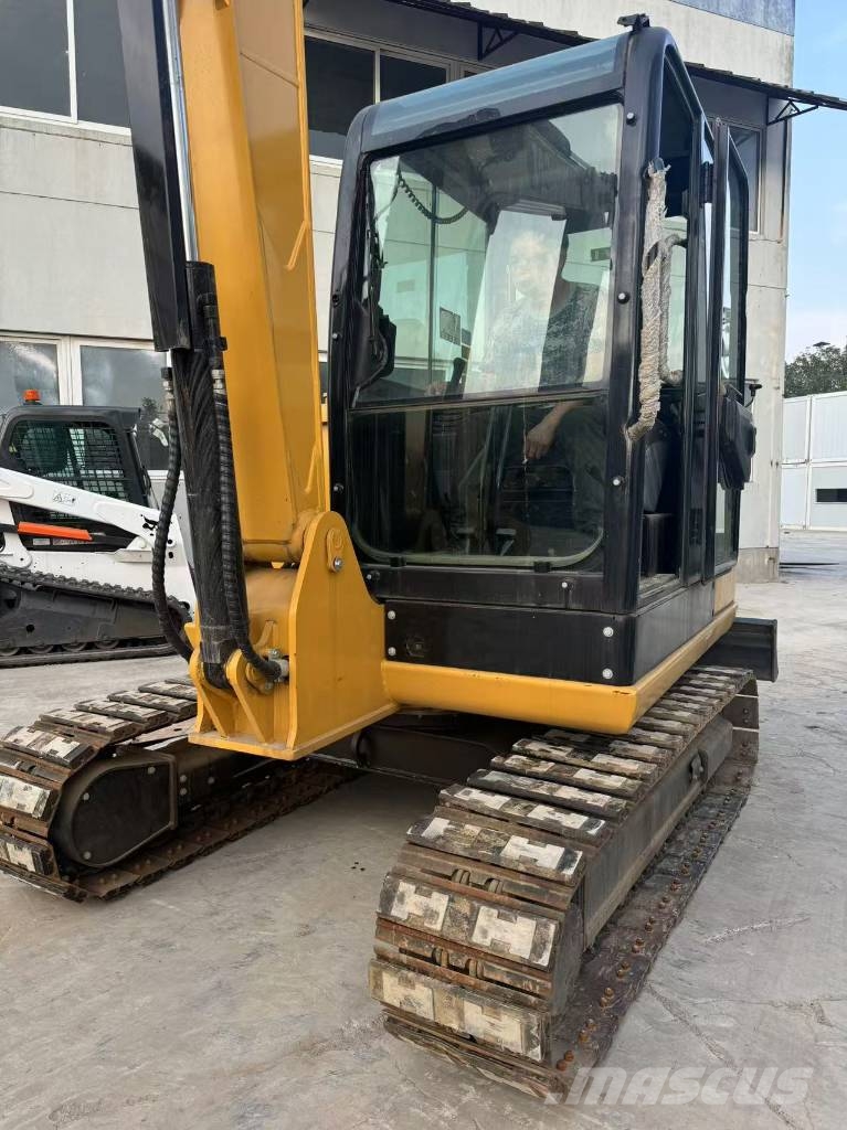 CAT 306E2 履带挖掘机