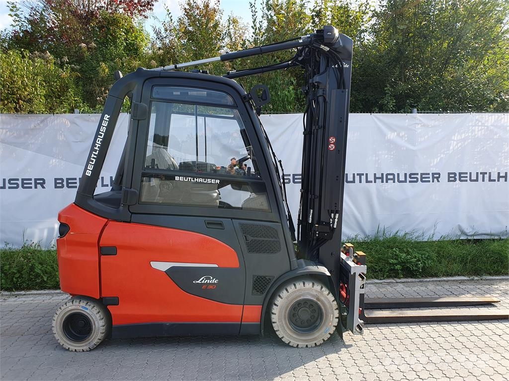 Linde E30/600HL 전동 지게차