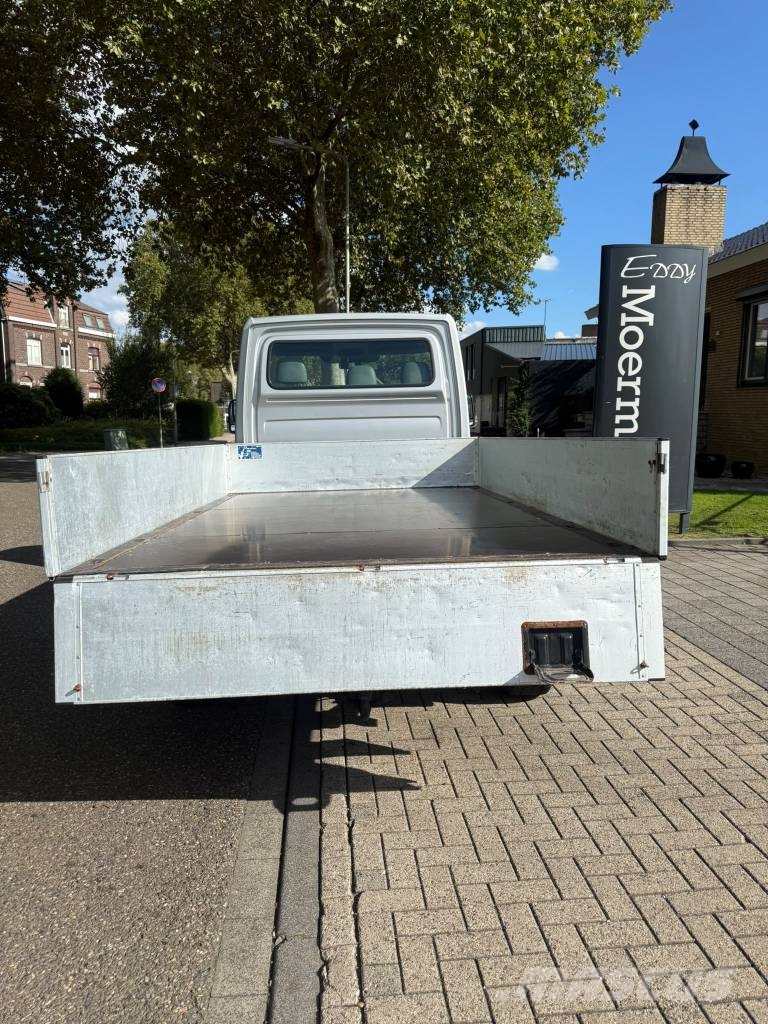 Volkswagen Crafter 플랫베드/드롭사이드 트럭