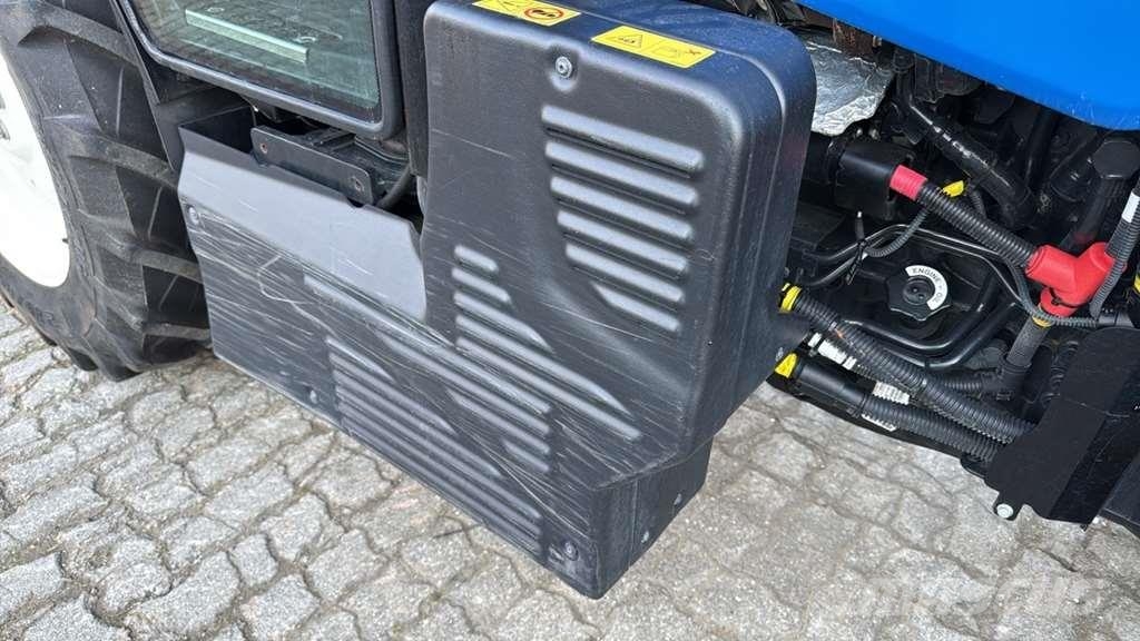 New Holland T4.100V Tractor Traktori