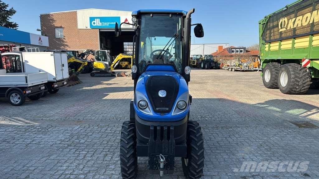 New Holland T4.100V Tractor Traktori