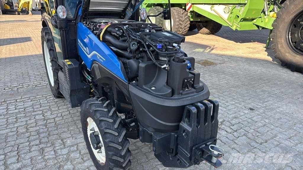 New Holland T4.100V Tractor Traktori
