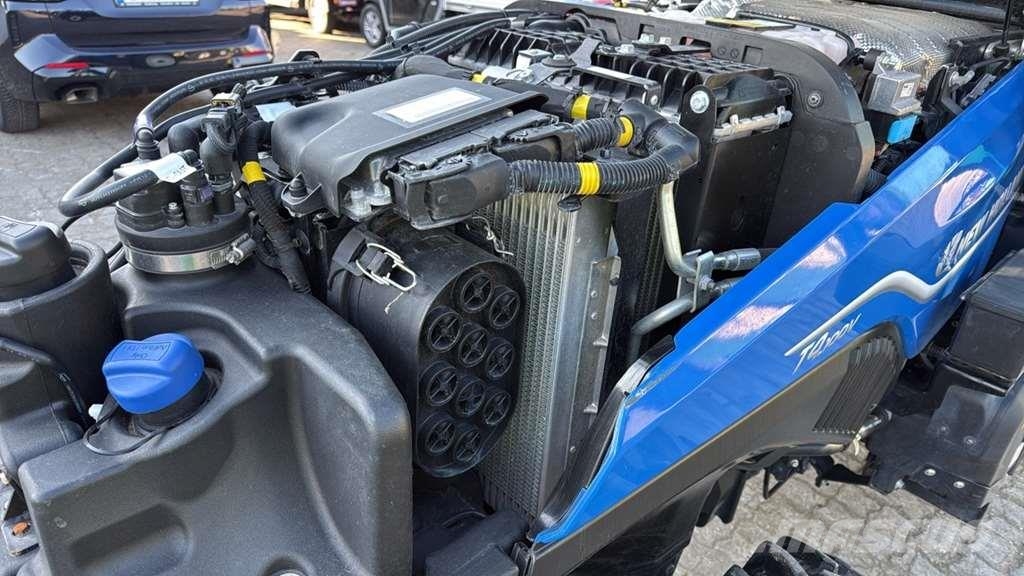 New Holland T4.100V Tractor Traktori