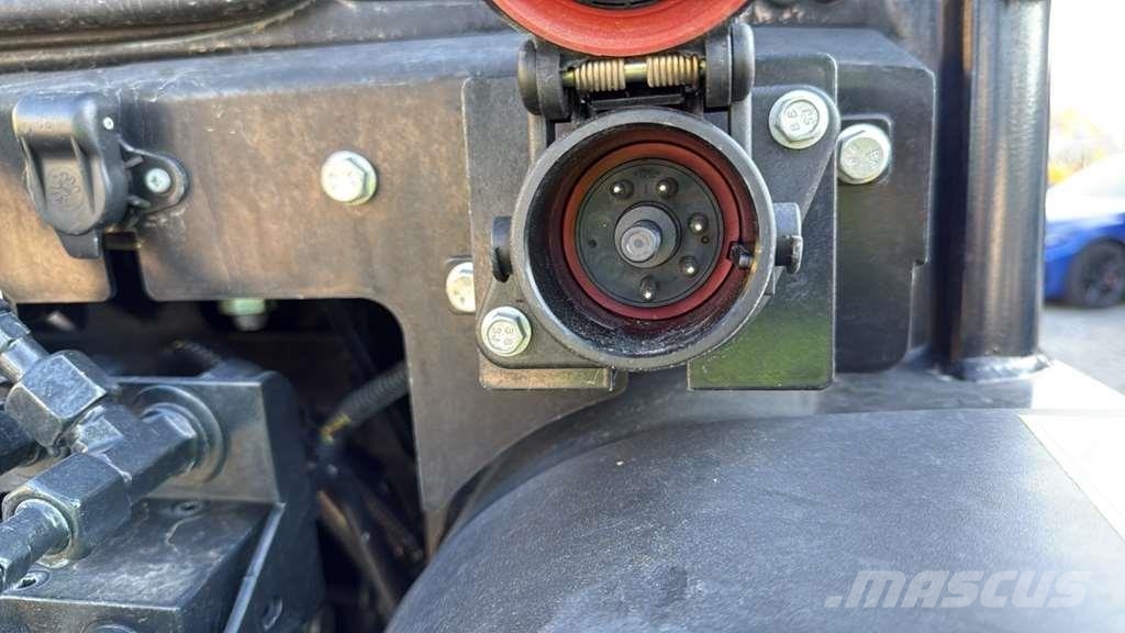 New Holland T4.100V Tractor Traktori
