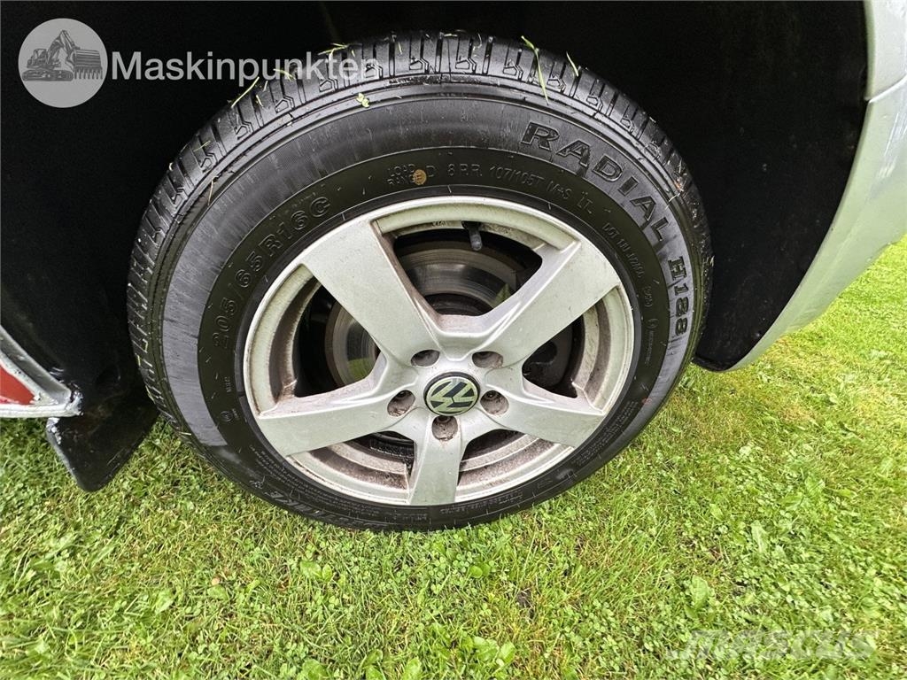 Volkswagen Transporter T5 Pickup 汽车