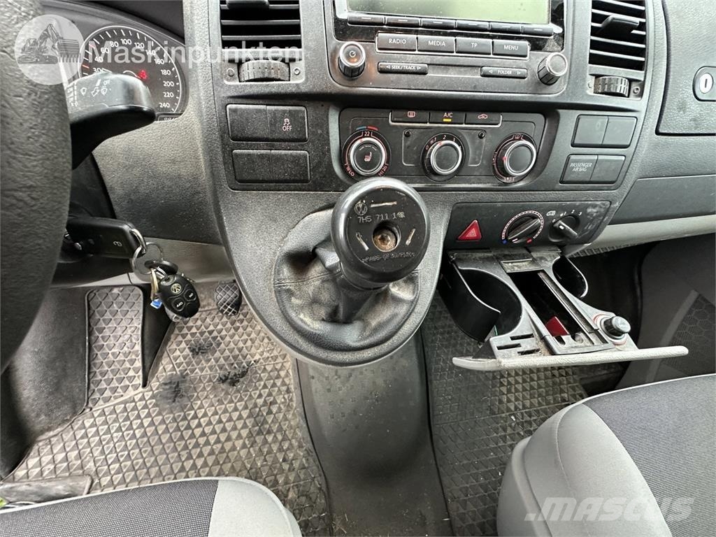 Volkswagen Transporter T5 Pickup 汽车