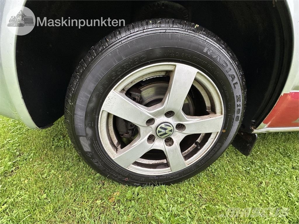 Volkswagen Transporter T5 Pickup 汽车