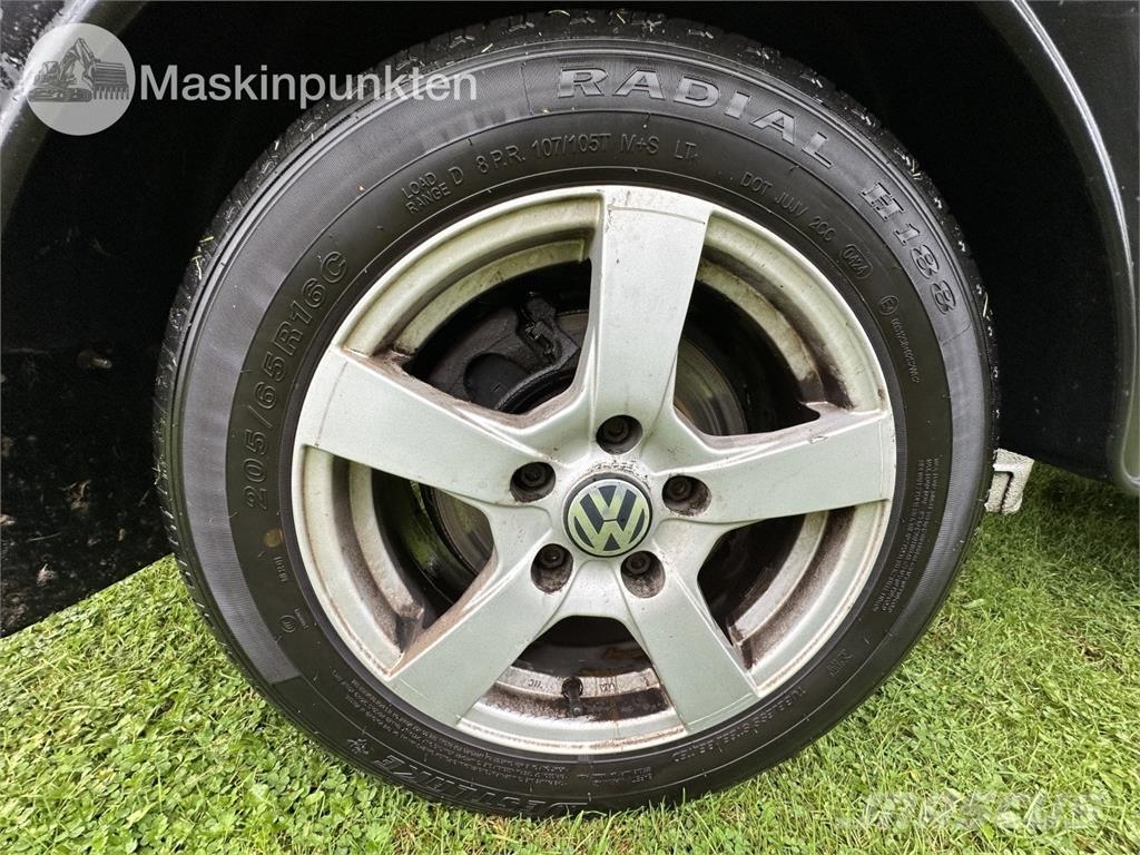 Volkswagen Transporter T5 Pickup 汽车