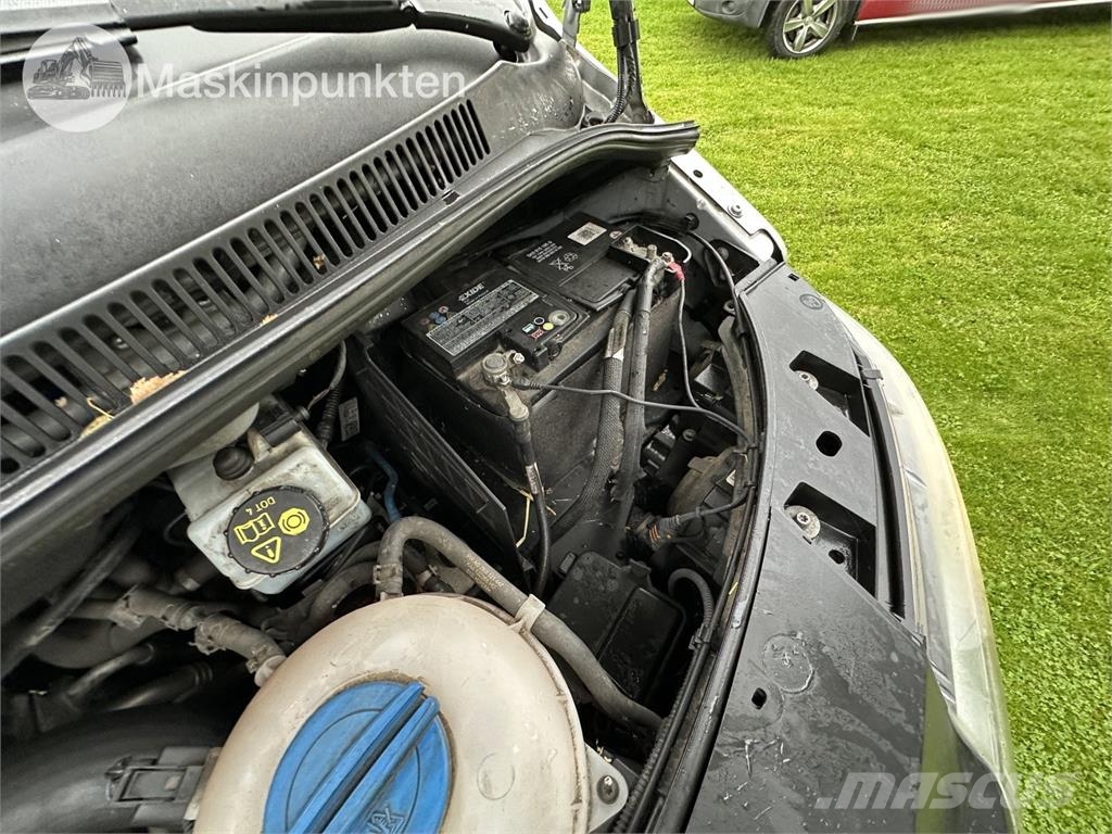 Volkswagen Transporter T5 Pickup 汽车