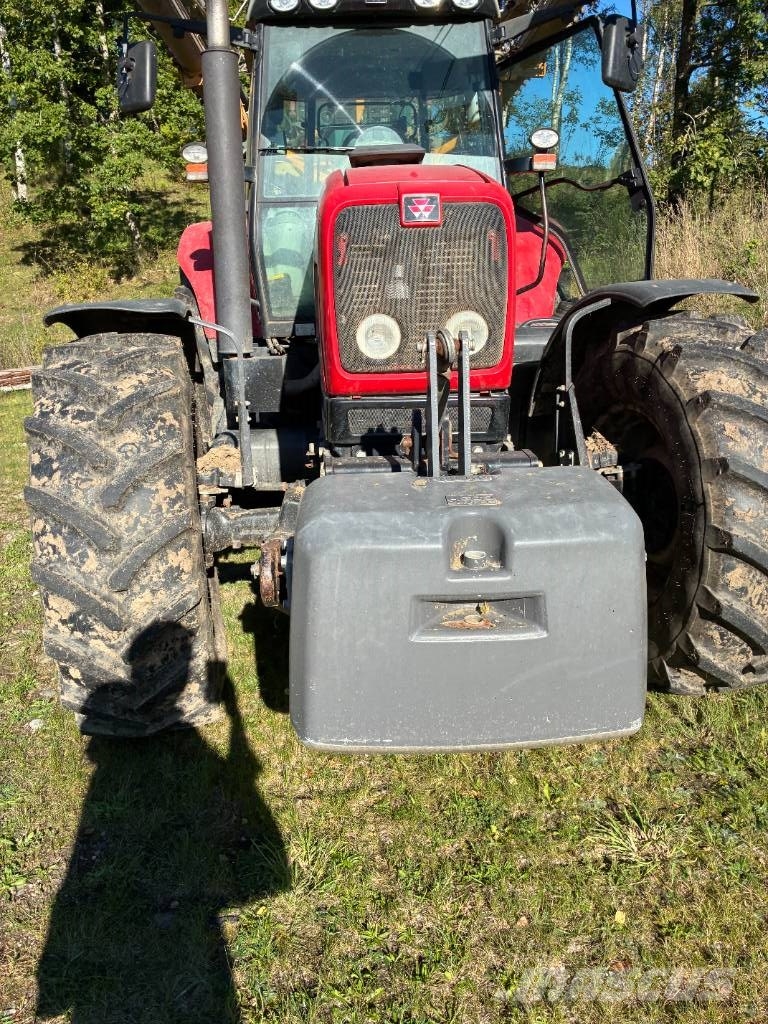 Massey Ferguson 7495 Traktori