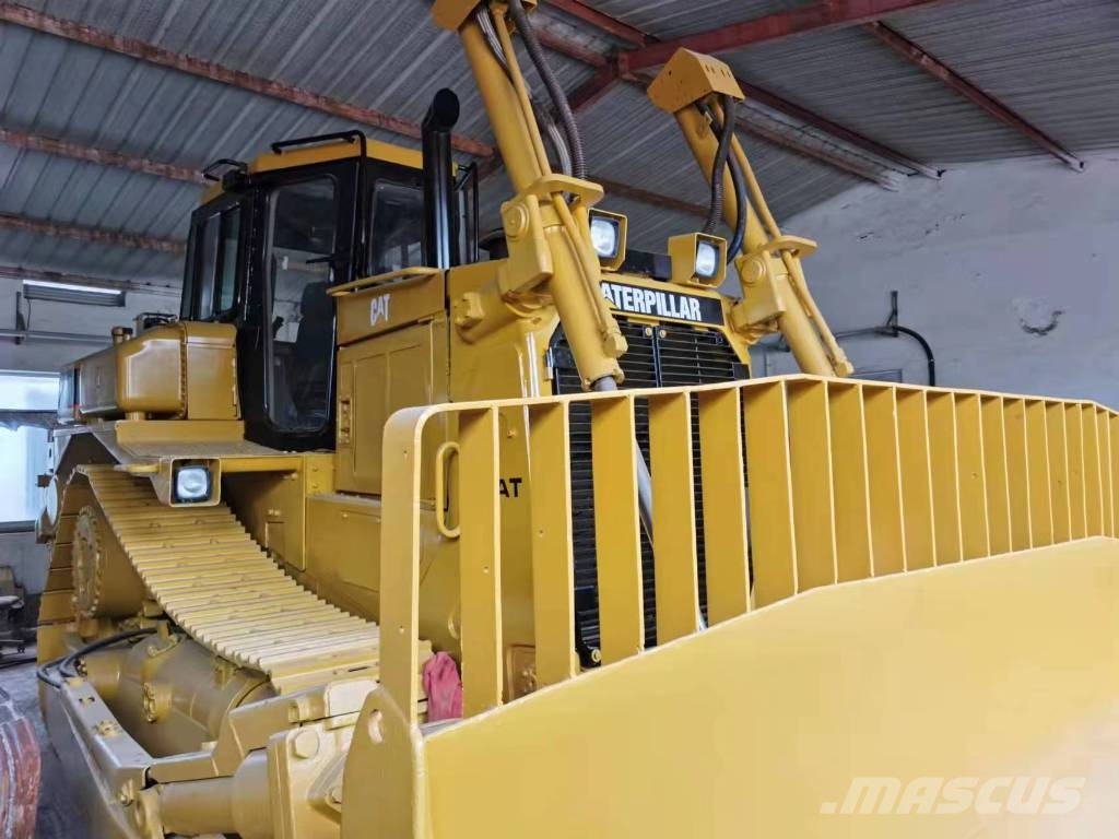 CAT D 8 R Buldožerji goseničarji