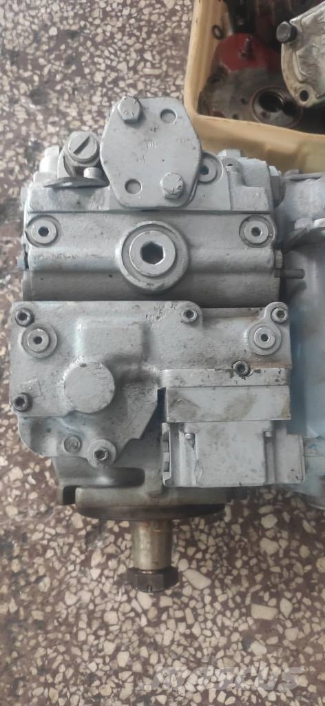 Sauer Danfoss 90R075 Hydraulics