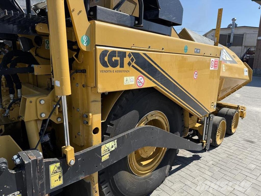 CAT AP 600D Асфальтовкладачі
