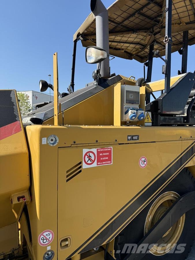 CAT AP 600D Асфальтовкладачі