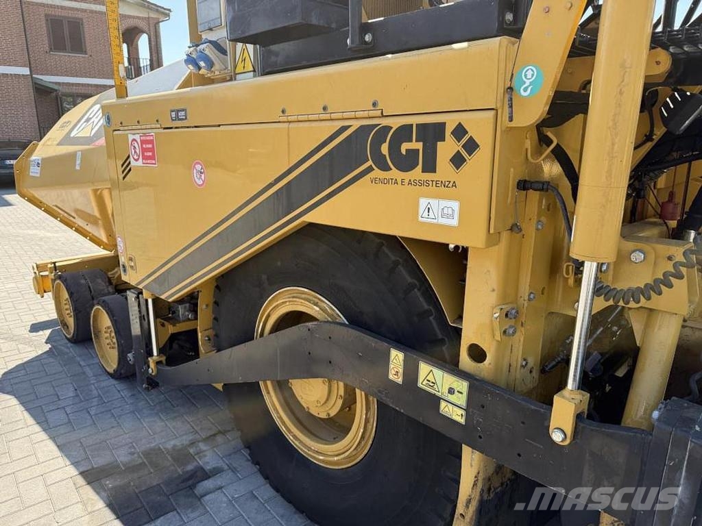 CAT AP 600D Асфальтовкладачі
