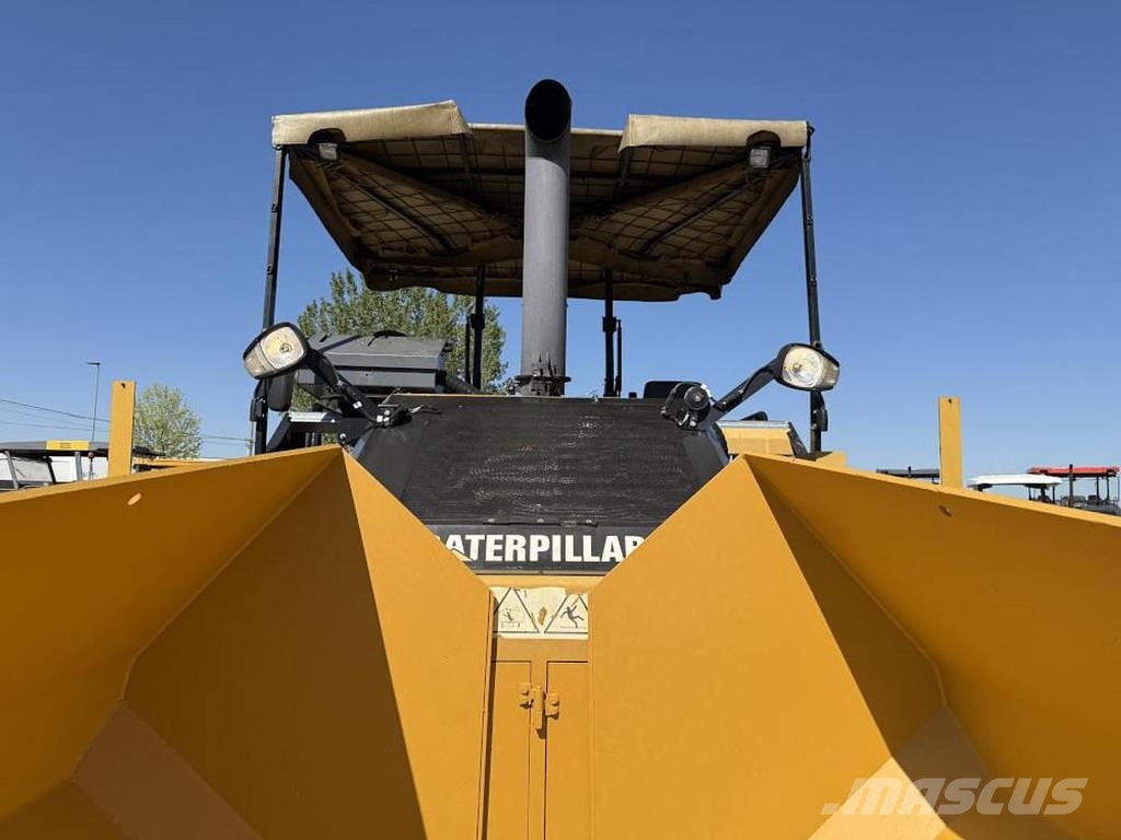 CAT AP 600D Асфальтовкладачі