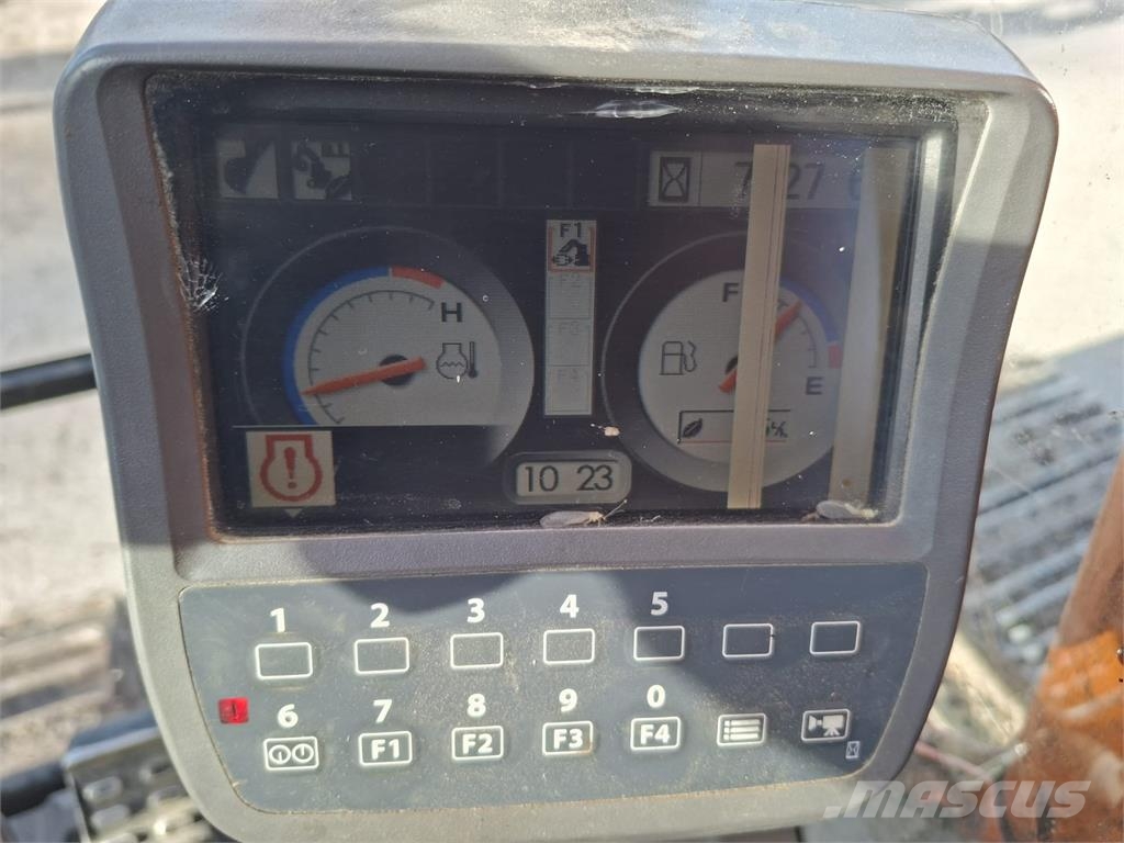 Hitachi ZX130LC-3 PYÖRITTÄJÄLLÄ Raupenbagger
