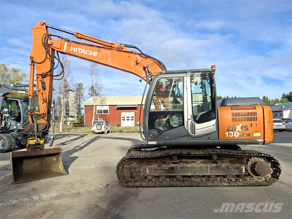 Hitachi ZX130LC-3 PYÖRITTÄJÄLLÄ Raupenbagger