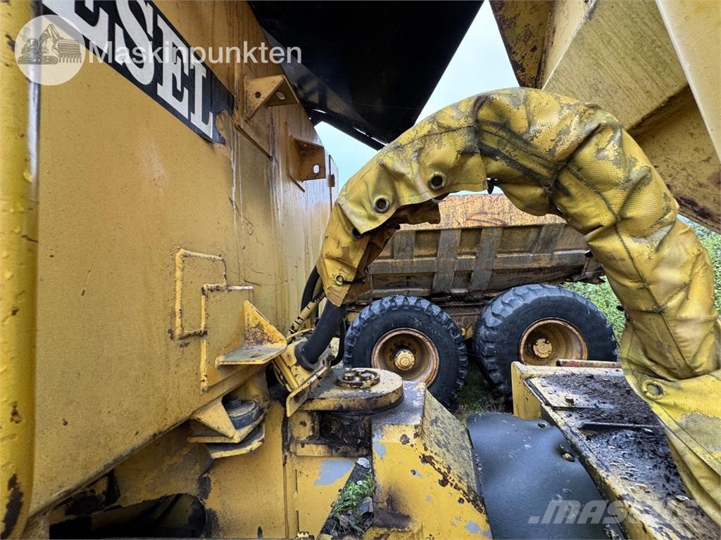 Volvo A20 6X4 アーティキュレート式ダンプトラック